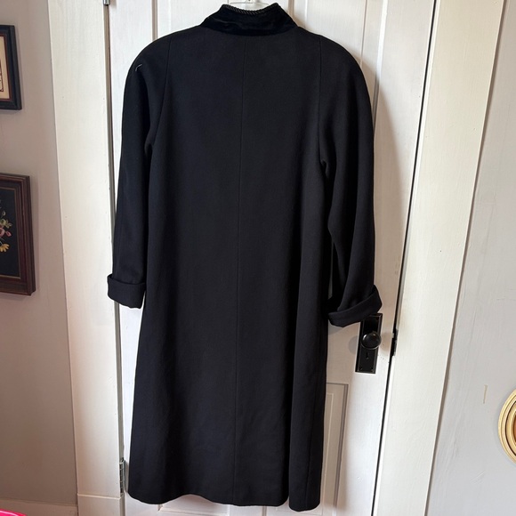 Vintage Black Wool Floral Trench Duster/Trench Coat - Picture 4 of 10